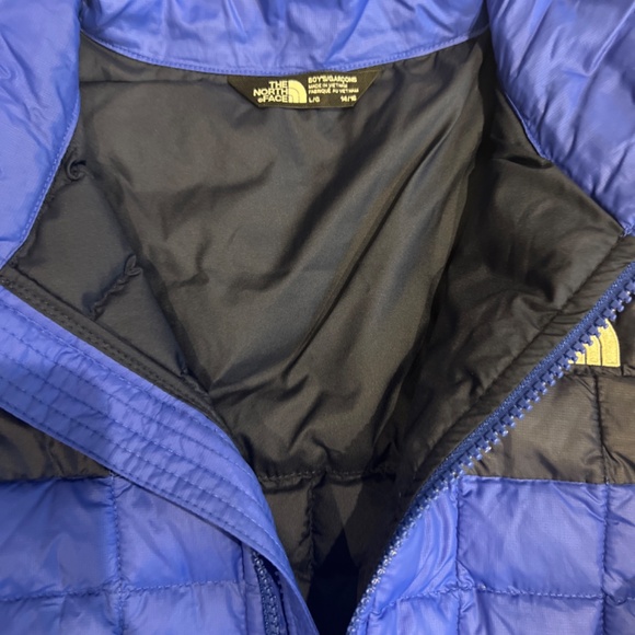 NWT Thermoball North Face - Picture 3 of 3